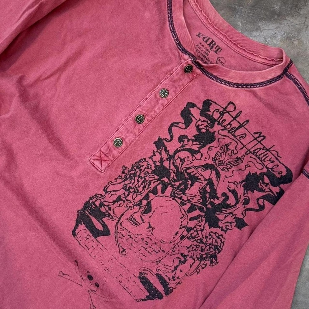 Vintage Vurt Faded Red Henley Graphic Shirt Mens Size XXL Grunge Goth Skater Y2K